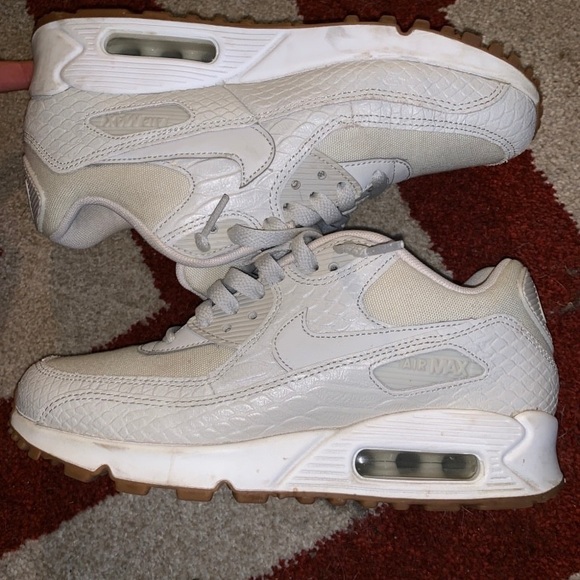 Nike Women’s Air Max 90 Premium - Picture 2 of 4